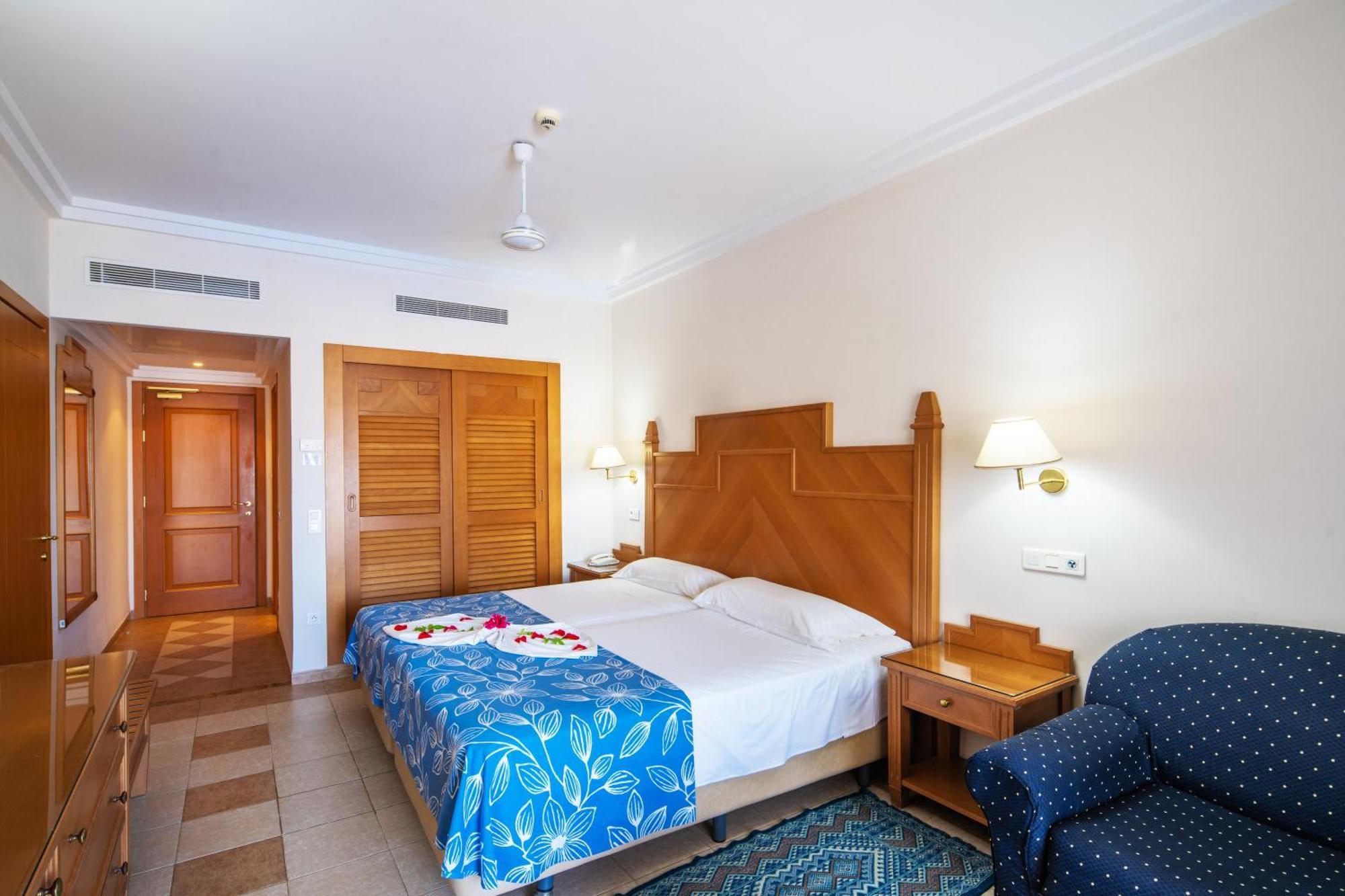 Concorde Marco Polo Hotel Al-Hammamat Bagian luar foto